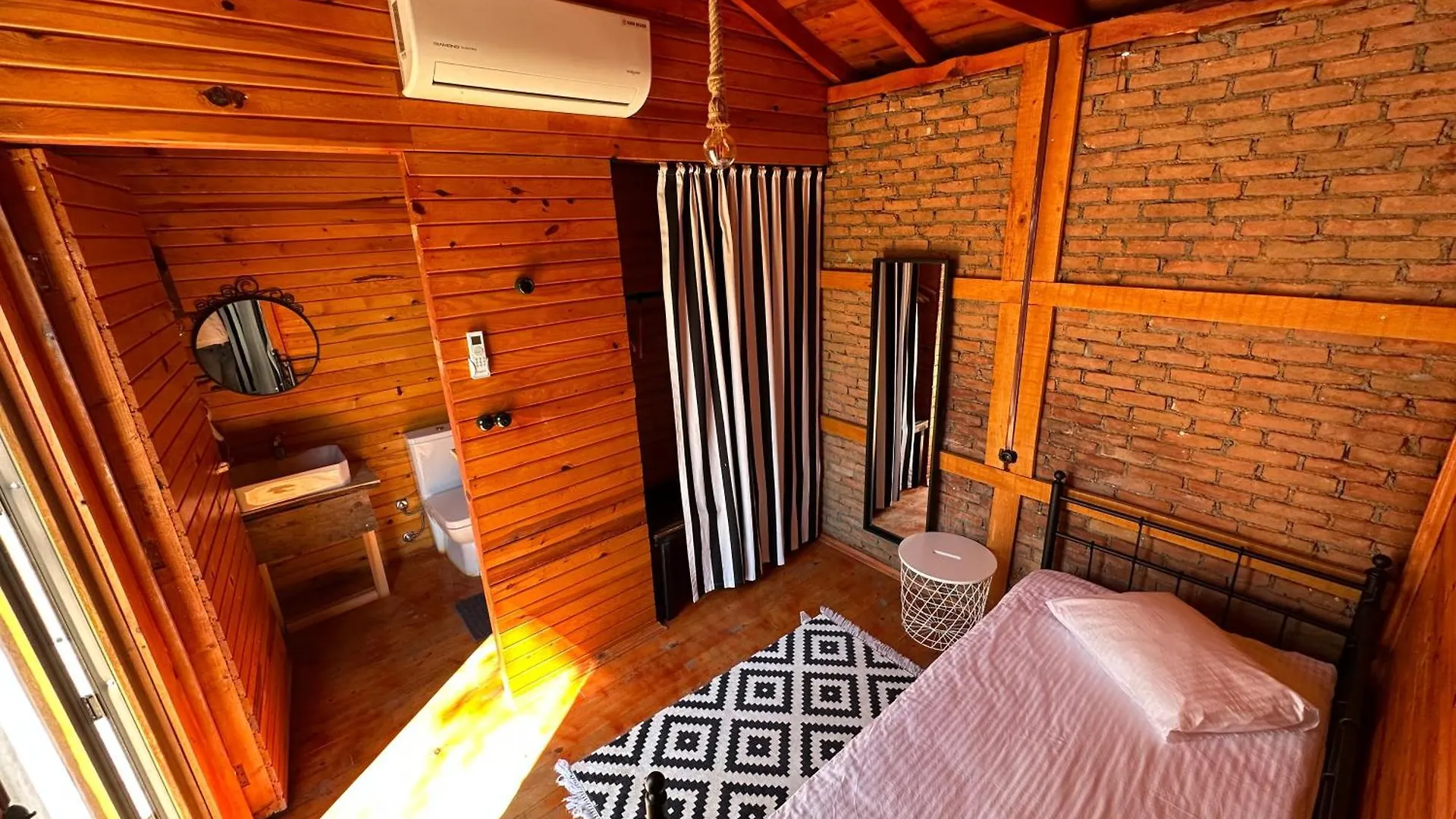 Otantik Tas Ev Bed & Breakfast Dalaman Turkey