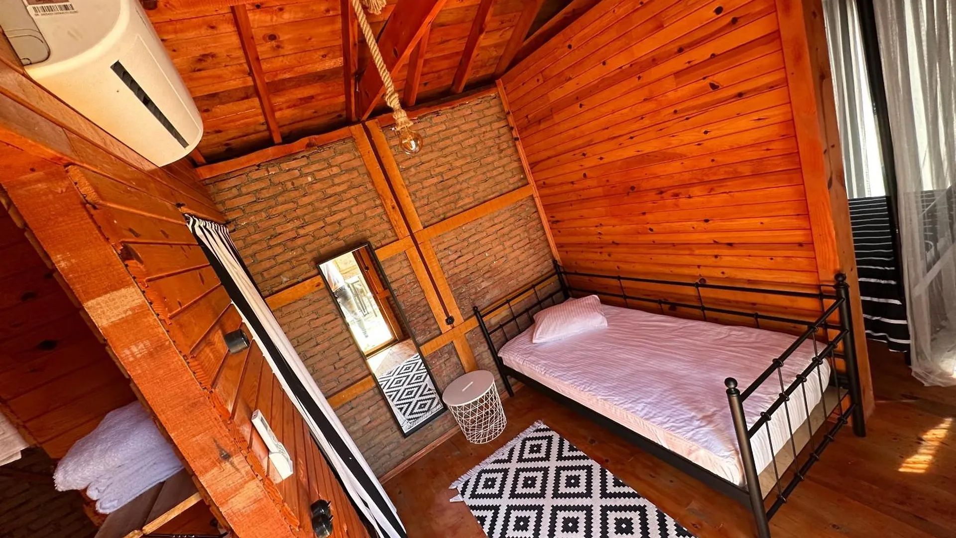 Bed and Breakfast Otantik Tas Ev Даламан 3*,